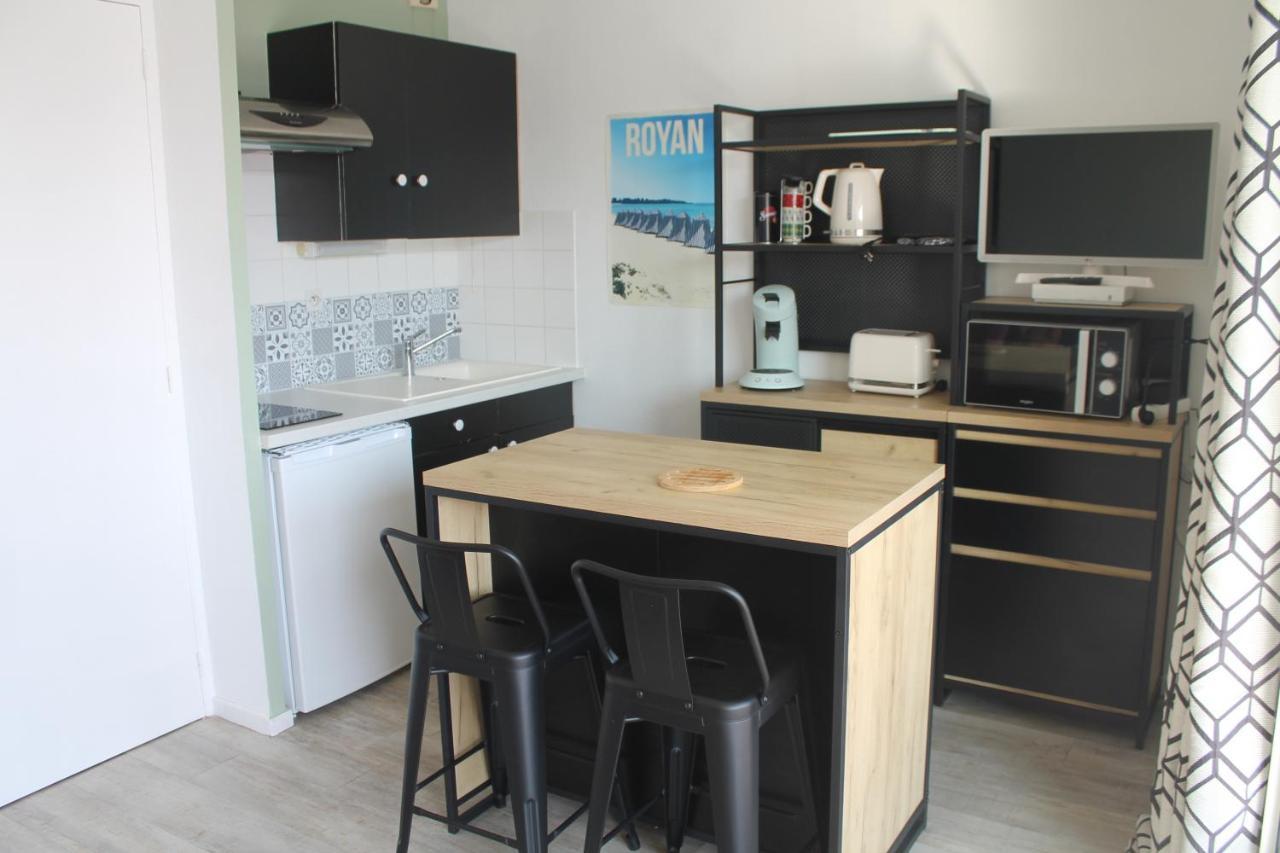 דירות רויאן Studio Avec Parking Proche Plage Et Centre מראה חיצוני תמונה