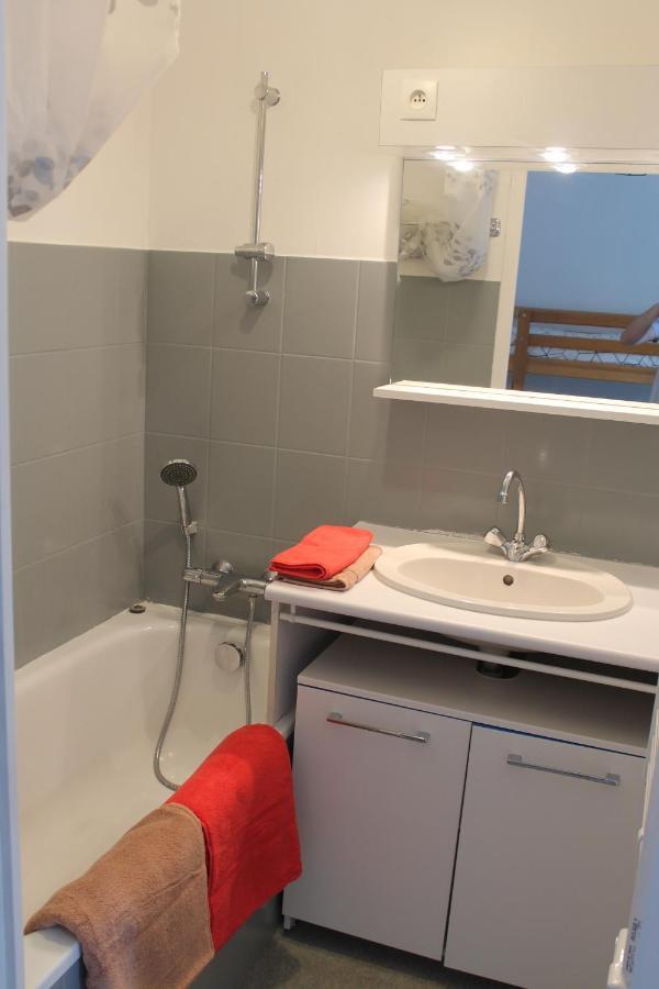 דירות רויאן Studio Avec Parking Proche Plage Et Centre מראה חיצוני תמונה